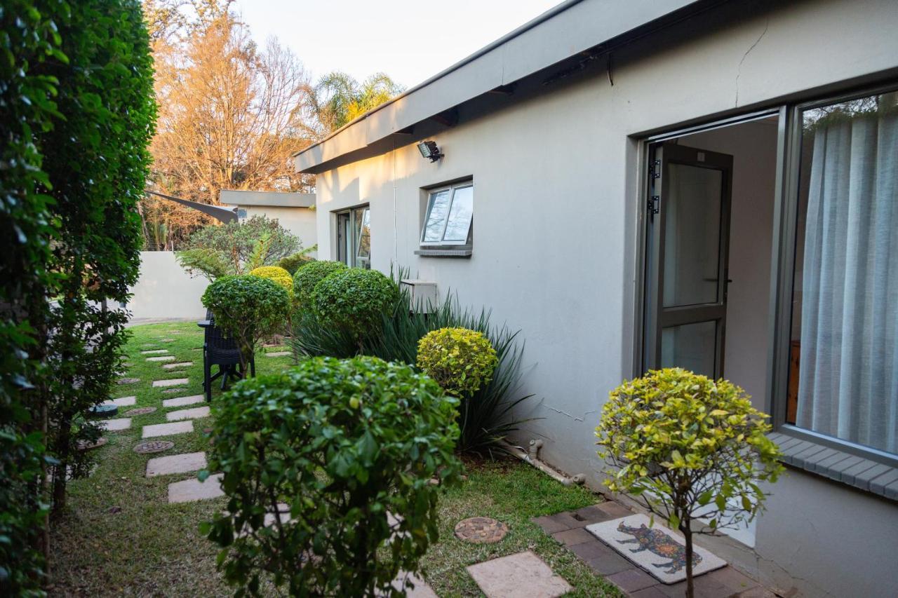 Glen Maine Guest House Pretoria-Noord Exterior foto